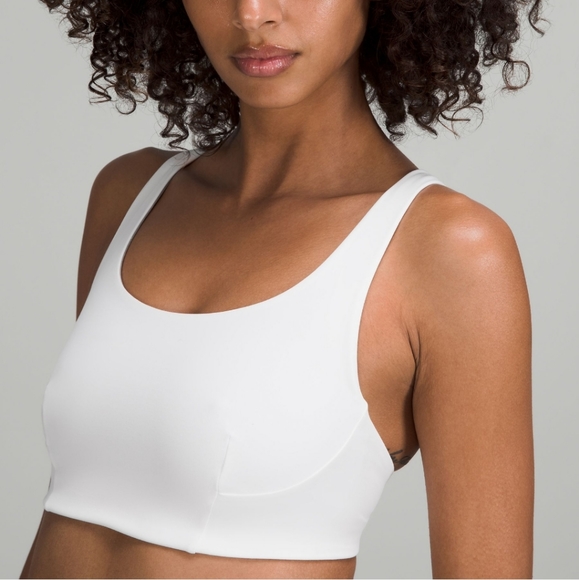 Lululemon wonder train bra C/D SIZE 6 - Picture 5 of 7